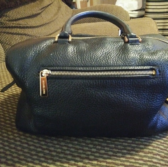 Michael Kors Duffle Satchel bag - Picture 2 of 6